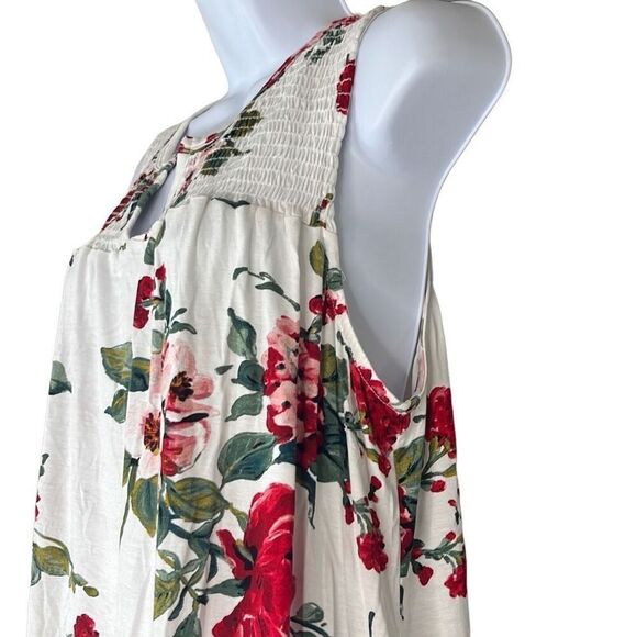Papermoon Red White Floral Sleeveless Smocked Neck Top 3X Plus Stretch NWOT - Picture 3 of 9